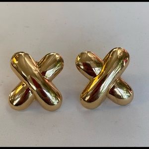 Solid 14KT Yellow Gold Vintage Puffed “Kiss” Earring with Comfortable Omega Back